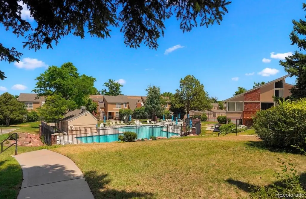 2836 S Vaughn Way Aurora CO 80014