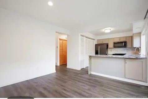 2836 S Vaughn Way Aurora CO 80014