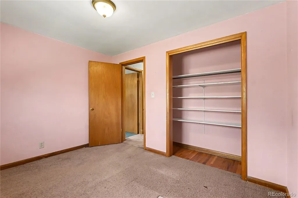 2398 Oakland Street Aurora CO 80010