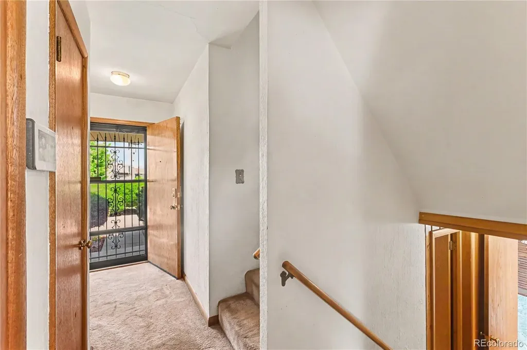2398 Oakland Street Aurora CO 80010
