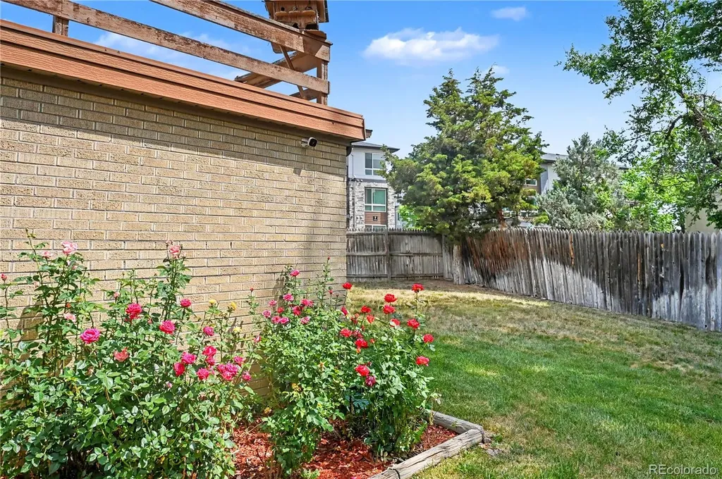 2398 Oakland Street Aurora CO 80010