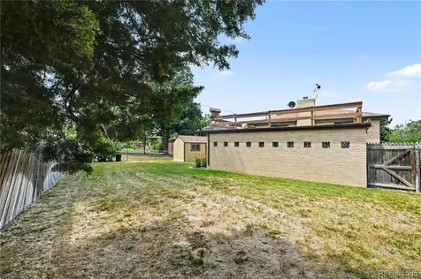 2398 Oakland Street Aurora CO 80010