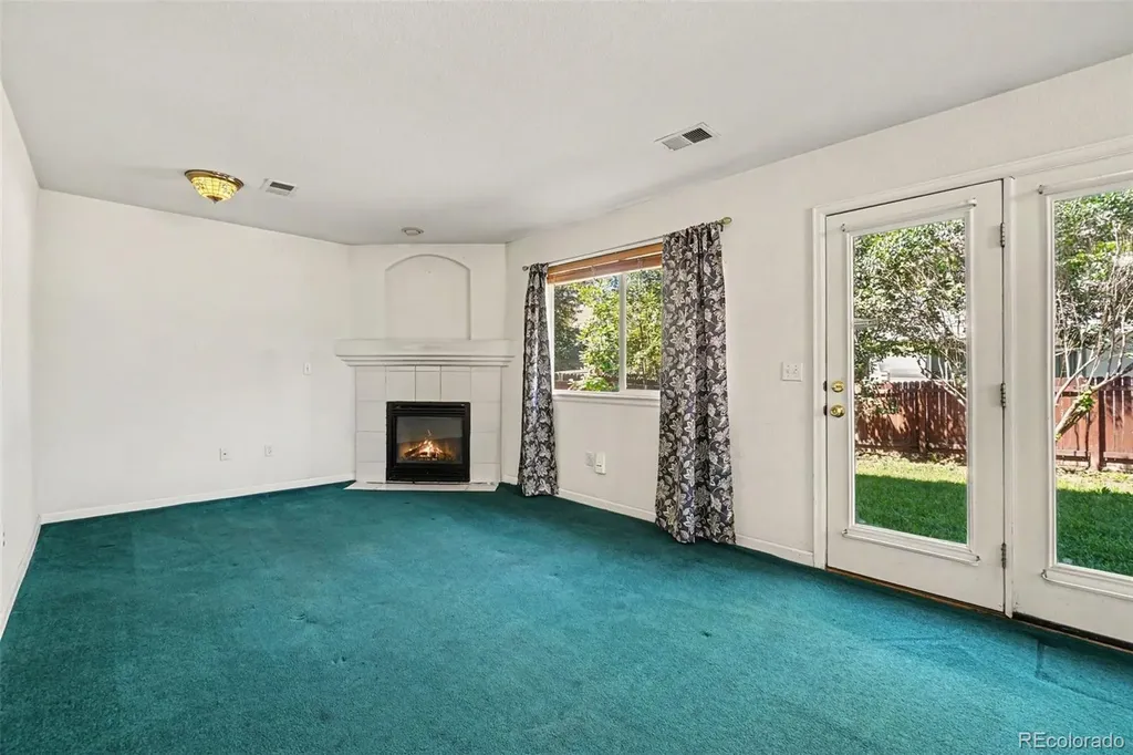 305 Maggie Street Longmont CO 80501