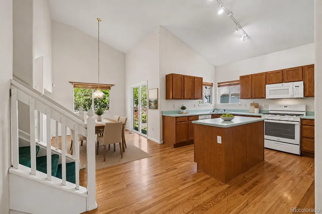 305 Maggie Street Longmont CO 80501