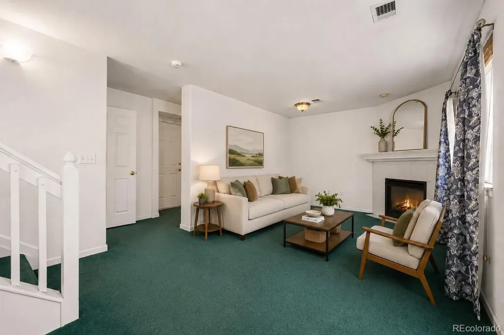 305 Maggie Street Longmont CO 80501