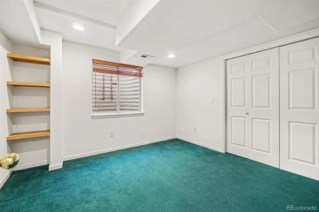 305 Maggie Street Longmont CO 80501