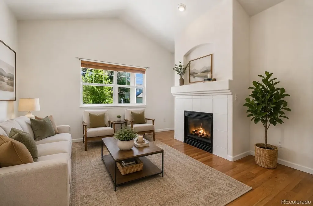 305 Maggie Street Longmont CO 80501