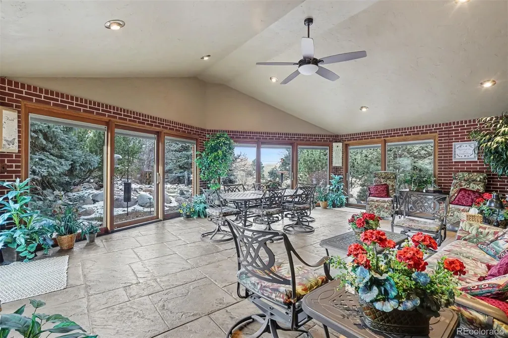 1124 Eagle Rock Road Colorado Springs CO 80918