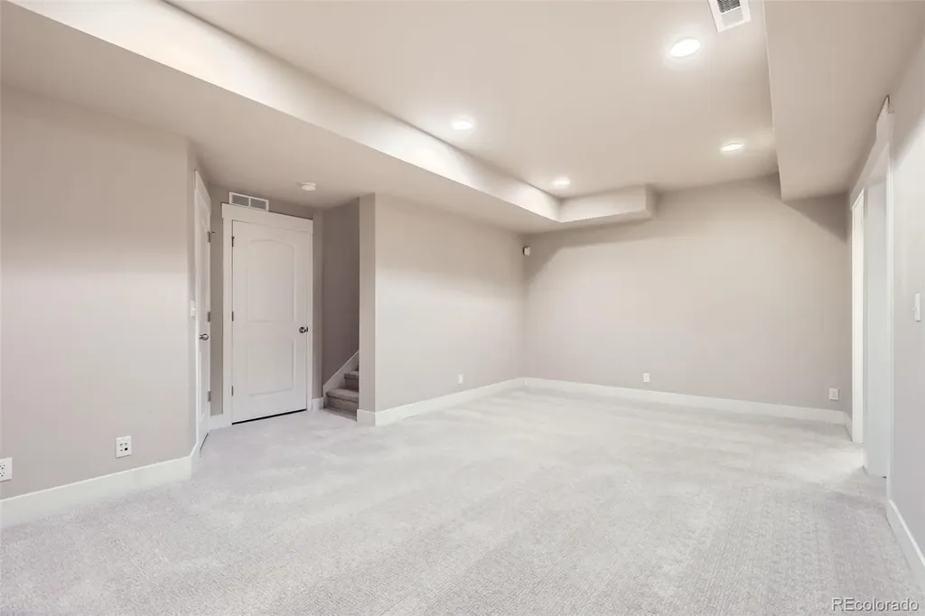 5544 Wabash Street Denver CO 80238