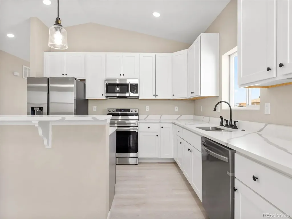 981 E Waverly Drive Pueblo CO 81007