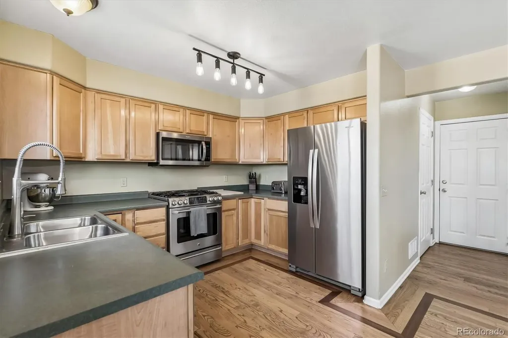 941 Sundown Drive Castle Rock CO 80104