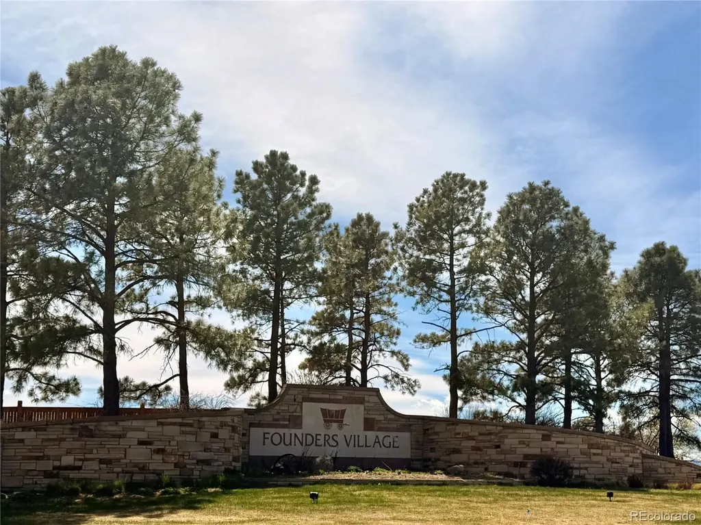 941 Sundown Drive Castle Rock CO 80104