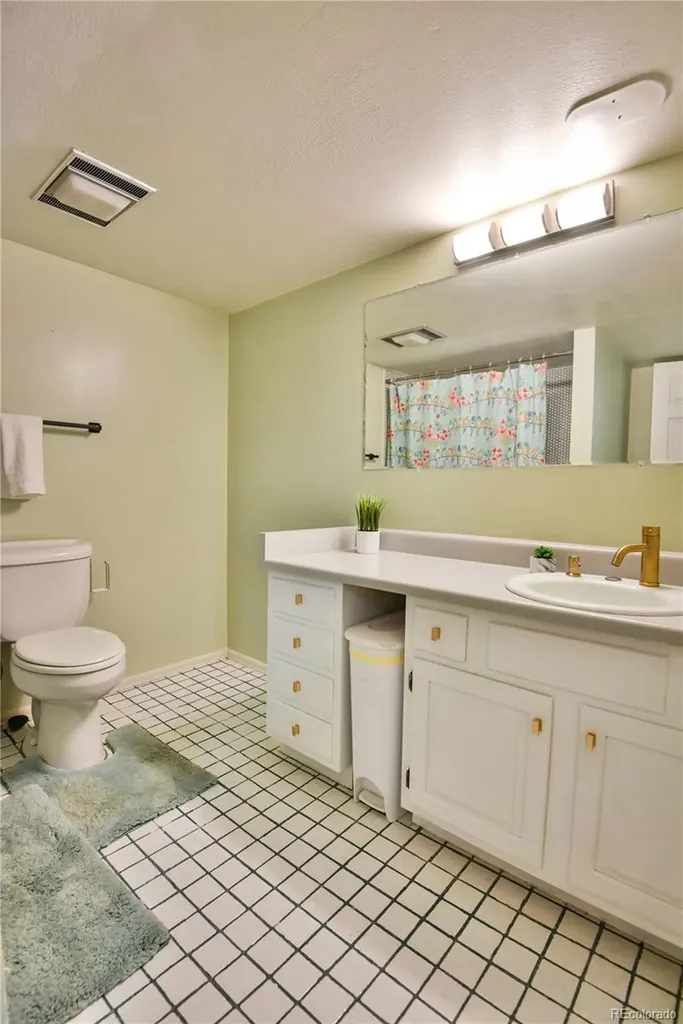 13777 E Marina Drive Aurora CO 80014