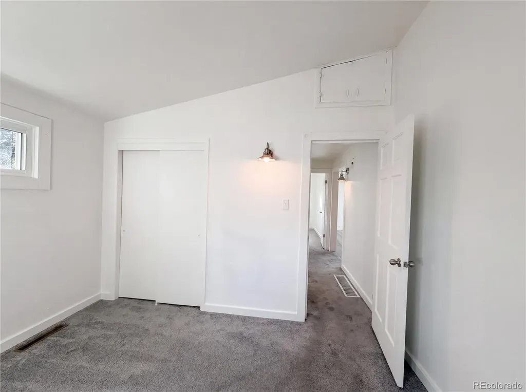 433 Sunnyside Lane Longmont CO 80504