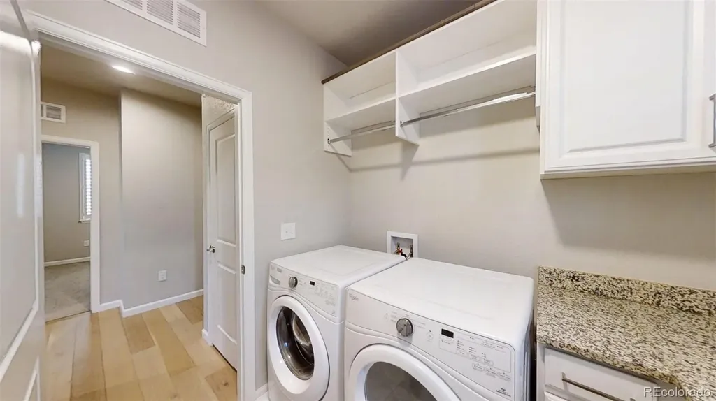 521 E Hinsdale Avenue Littleton CO 80122