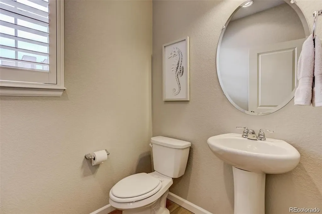 521 E Hinsdale Avenue Littleton CO 80122