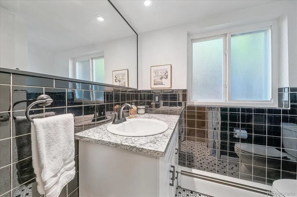 930 Reed Court Lakewood CO 80214