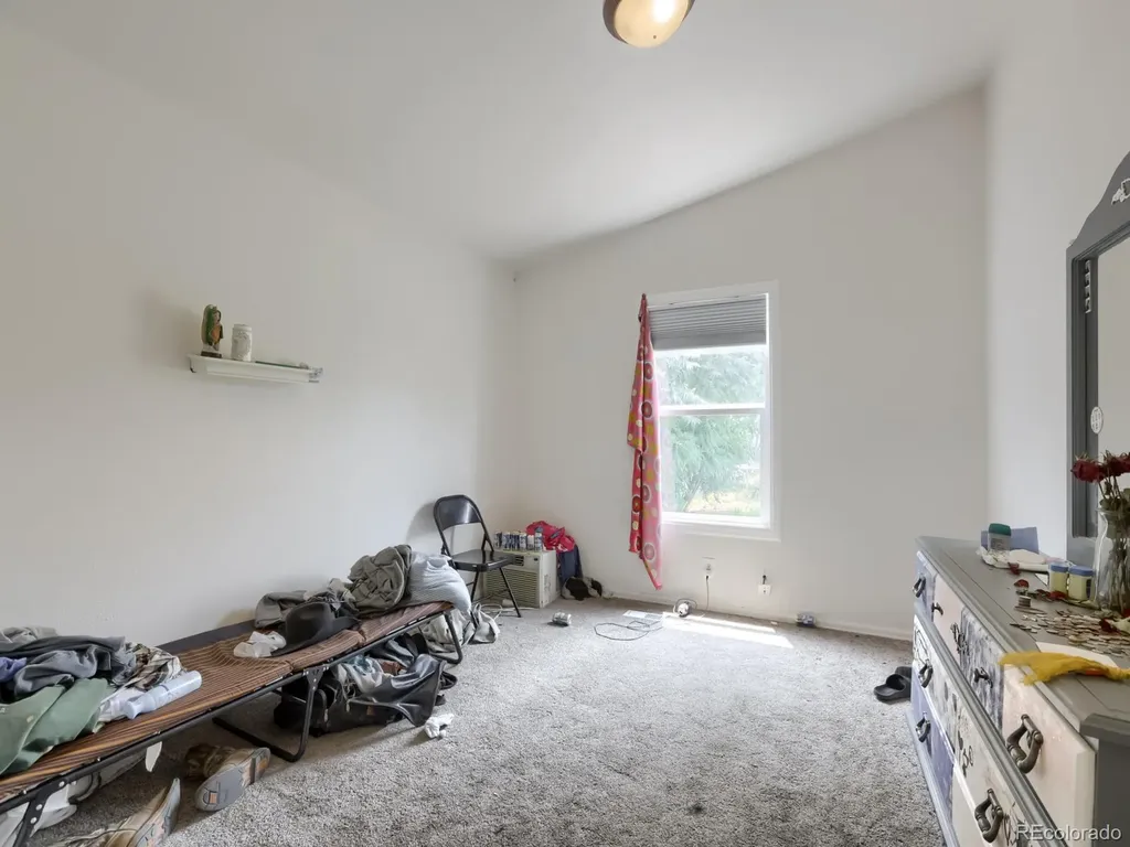 216 5th Avenue La Salle CO 80645
