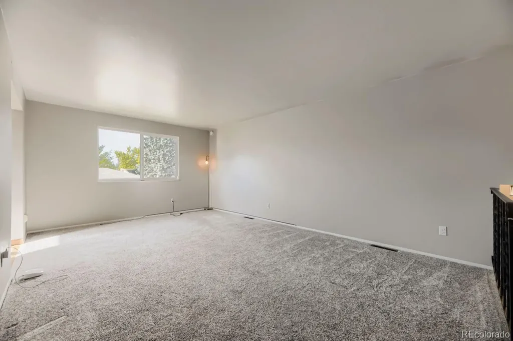7056 W Rowland Avenue Littleton CO 80128