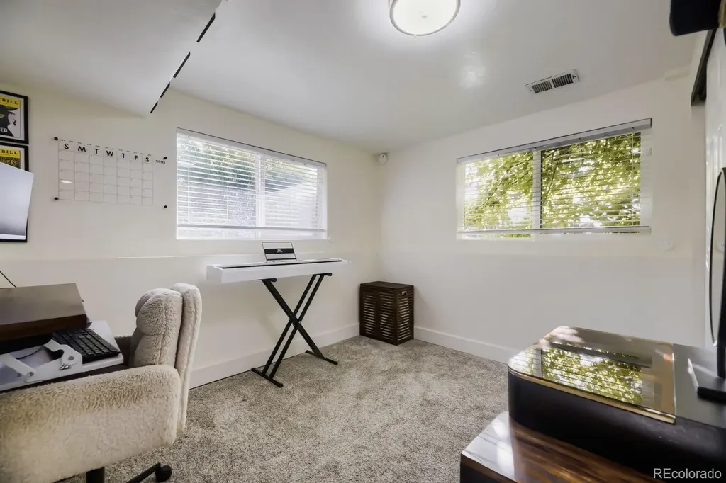 7056 W Rowland Avenue Littleton CO 80128