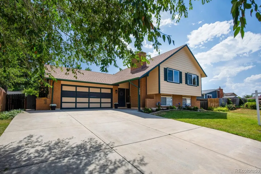 7056 W Rowland Avenue Littleton CO 80128