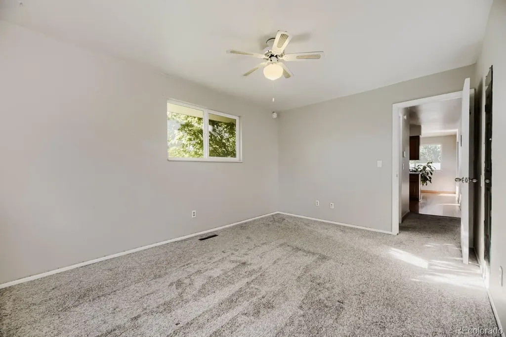 7056 W Rowland Avenue Littleton CO 80128