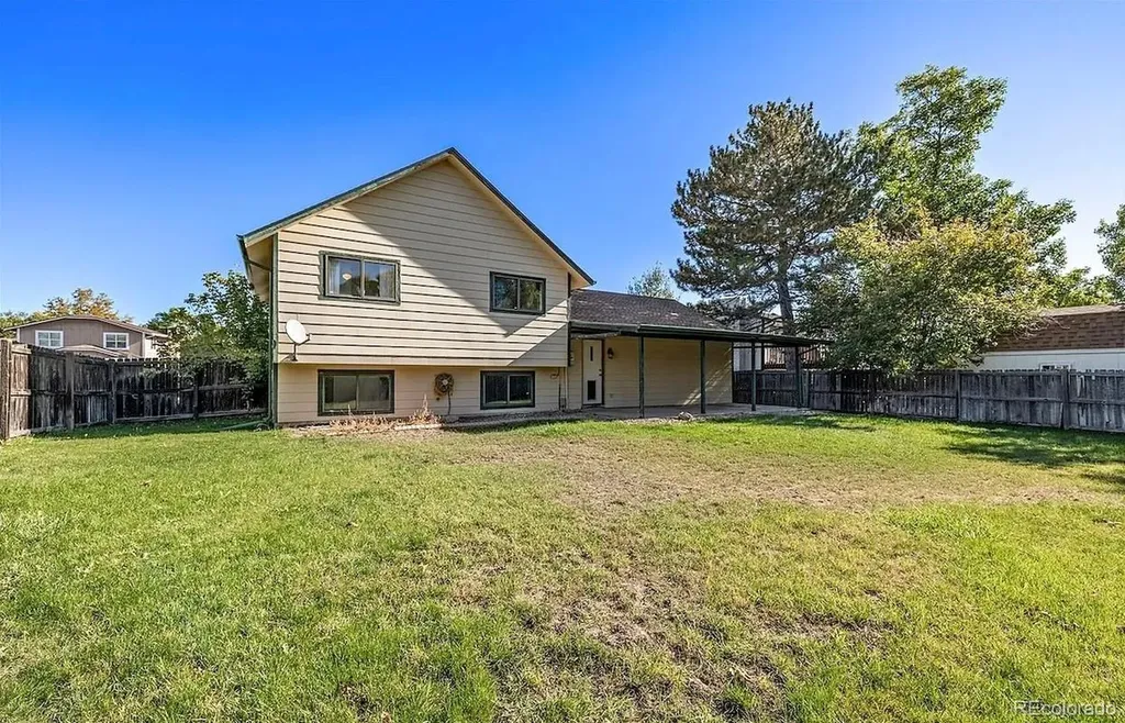 7056 W Rowland Avenue Littleton CO 80128