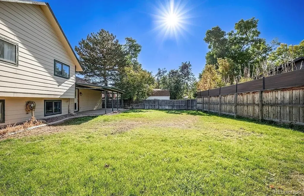 7056 W Rowland Avenue Littleton CO 80128