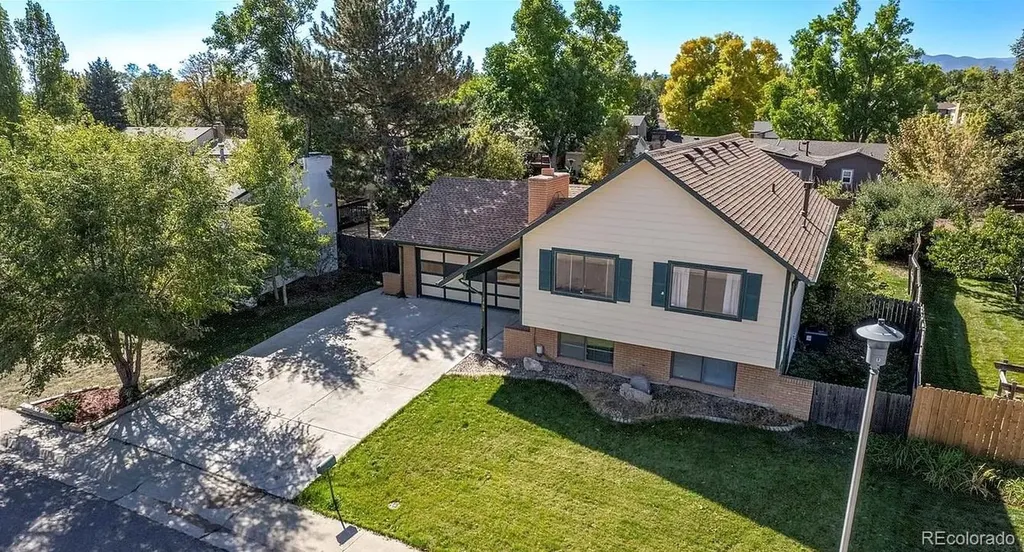 7056 W Rowland Avenue Littleton CO 80128