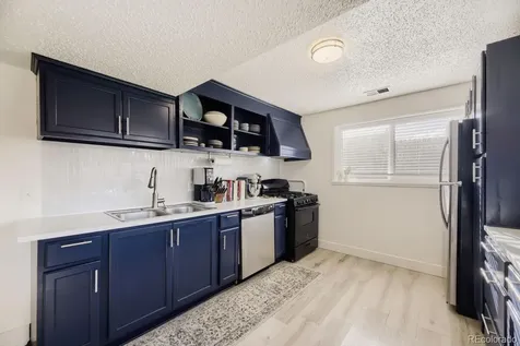 7056 W Rowland Avenue Littleton CO 80128