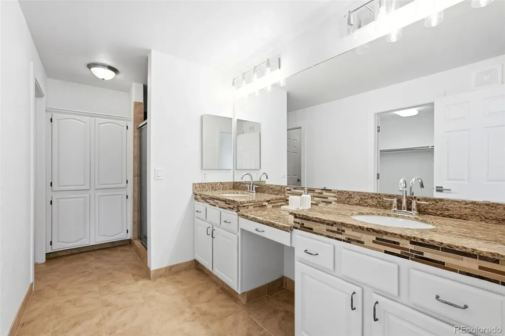 7883 S Buchanan Way Aurora CO 80016