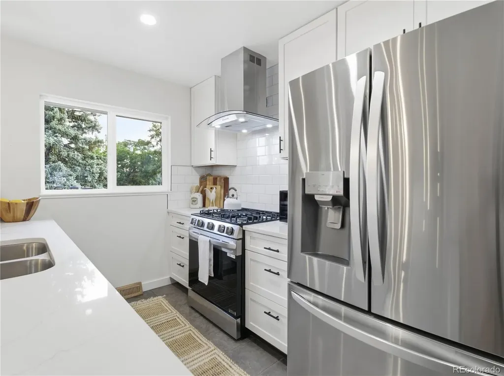 13090 W Warren Avenue Lakewood CO 80228