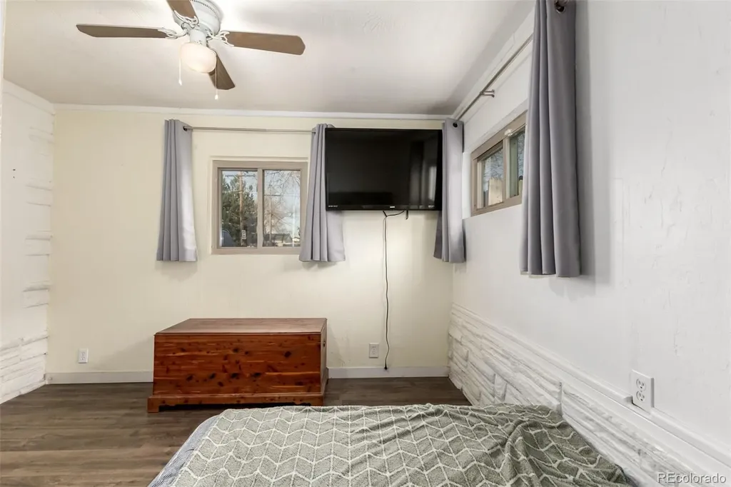 5637 Wyandot Street Denver CO 80221
