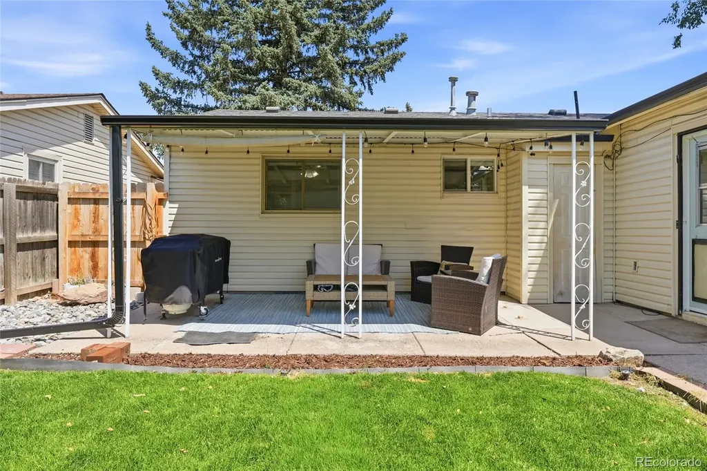 3791 S Huron Street Englewood CO 80110