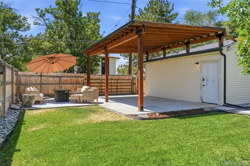 3791 S Huron Street Englewood CO 80110