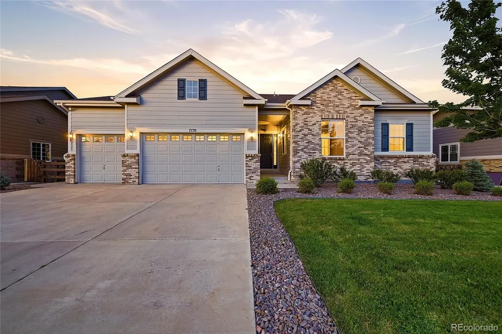 7170 S Riverwood Way Aurora CO 80016