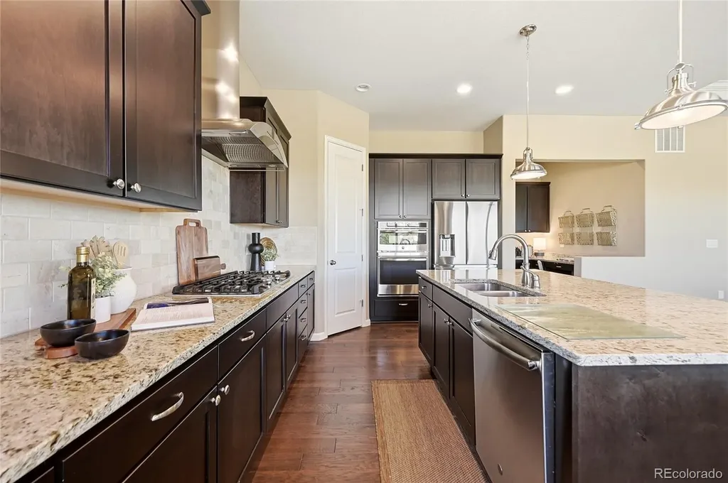 7170 S Riverwood Way Aurora CO 80016
