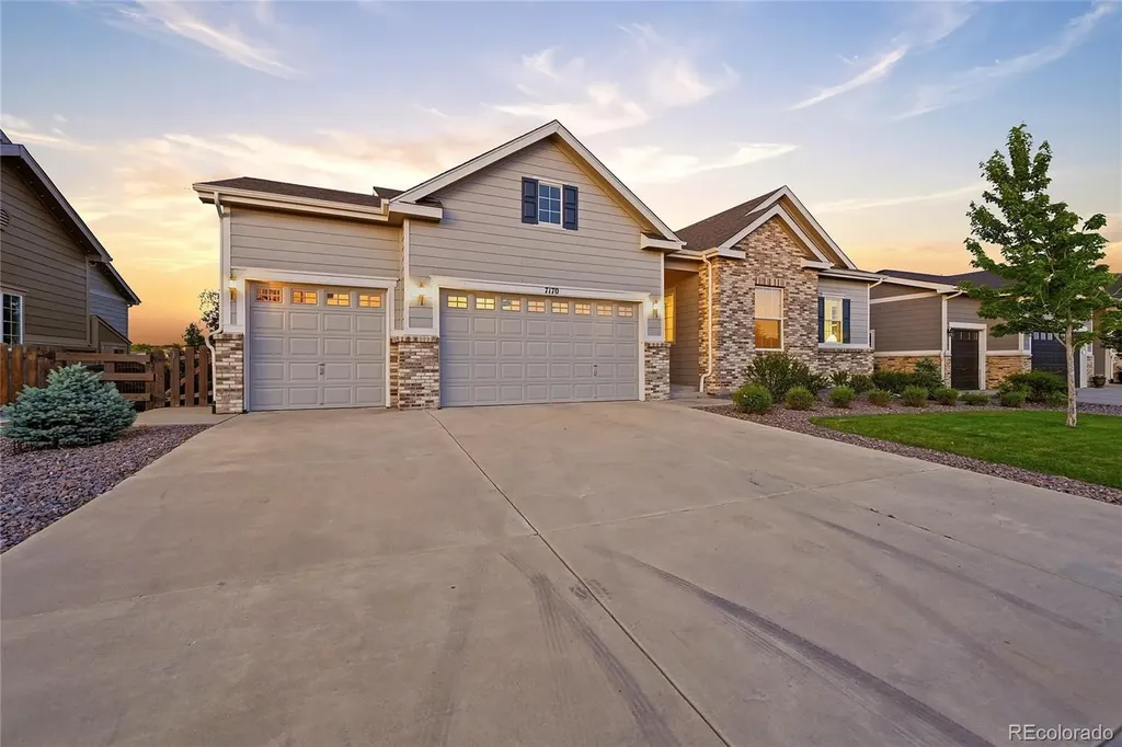 7170 S Riverwood Way Aurora CO 80016