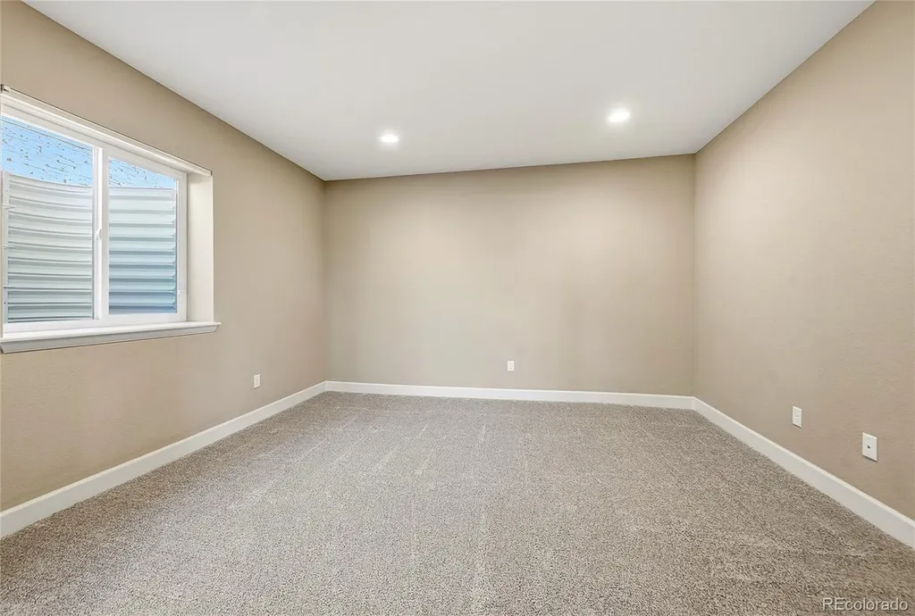 7170 S Riverwood Way Aurora CO 80016