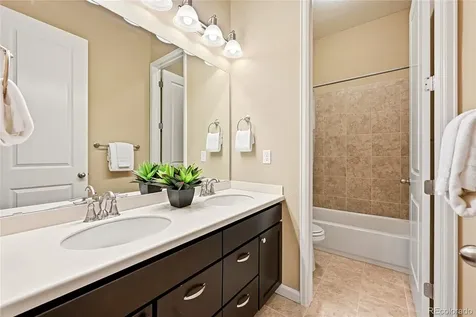 7170 S Riverwood Way Aurora CO 80016