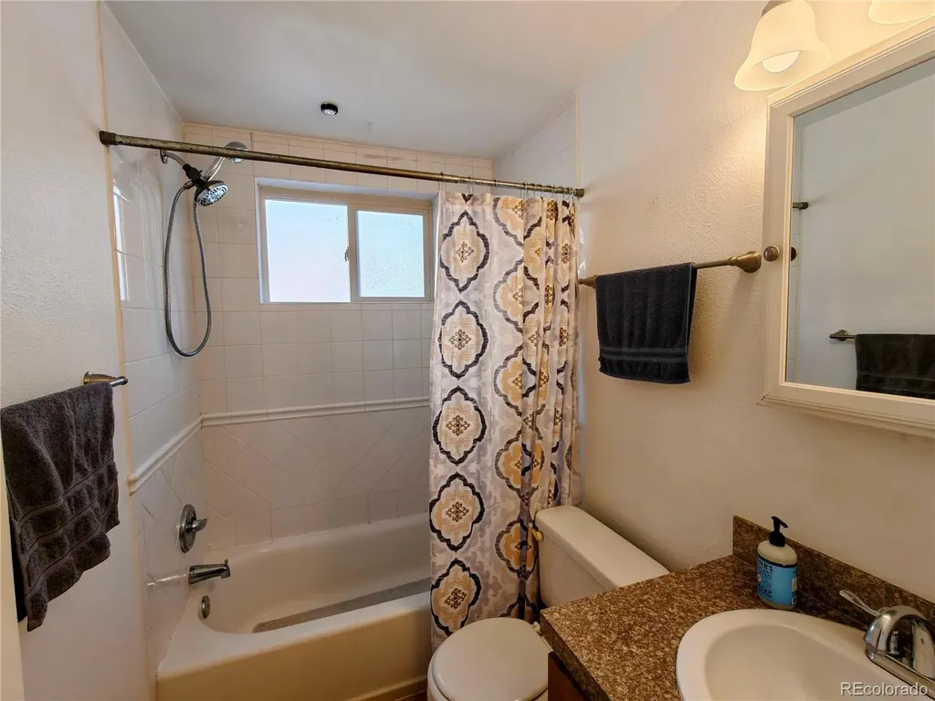 1135 N Elizabeth Street Denver CO 80206