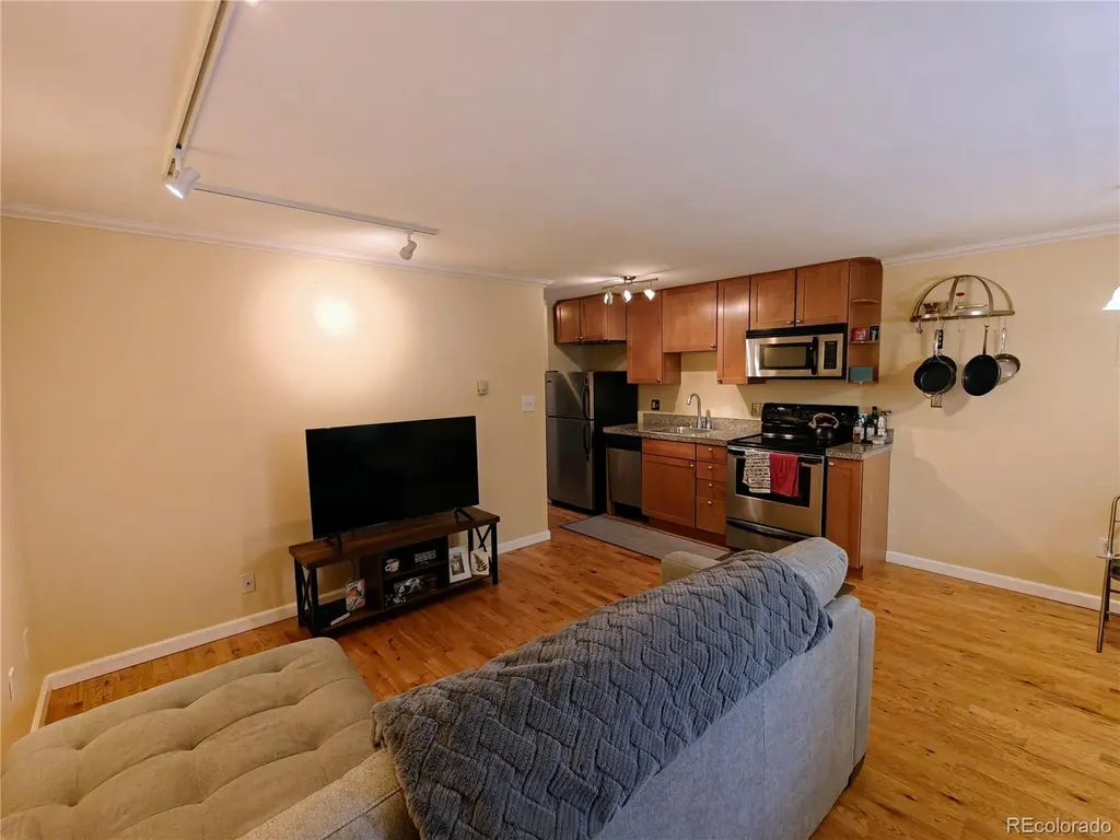 1135 N Elizabeth Street Denver CO 80206