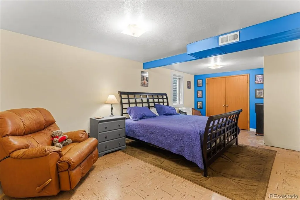 2337 S Patton Court Denver CO 80219