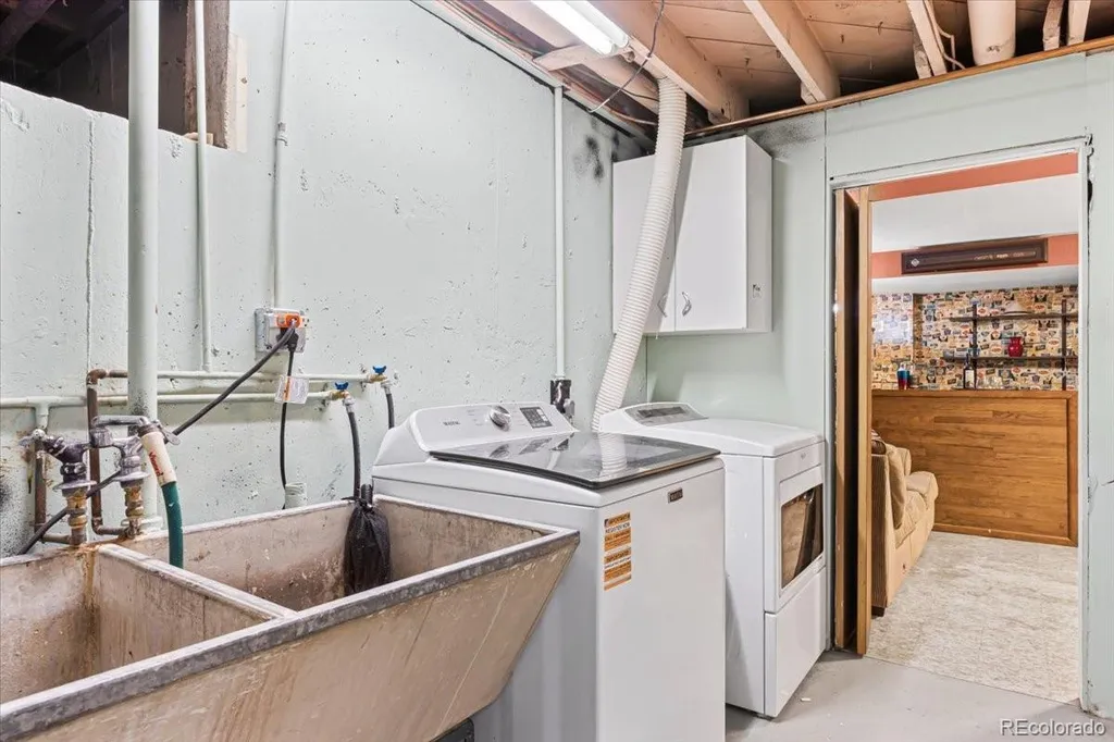 2337 S Patton Court Denver CO 80219
