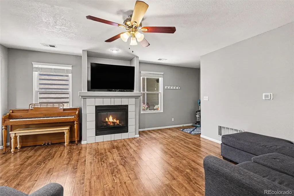 2374 E 110th Place Northglenn CO 80233