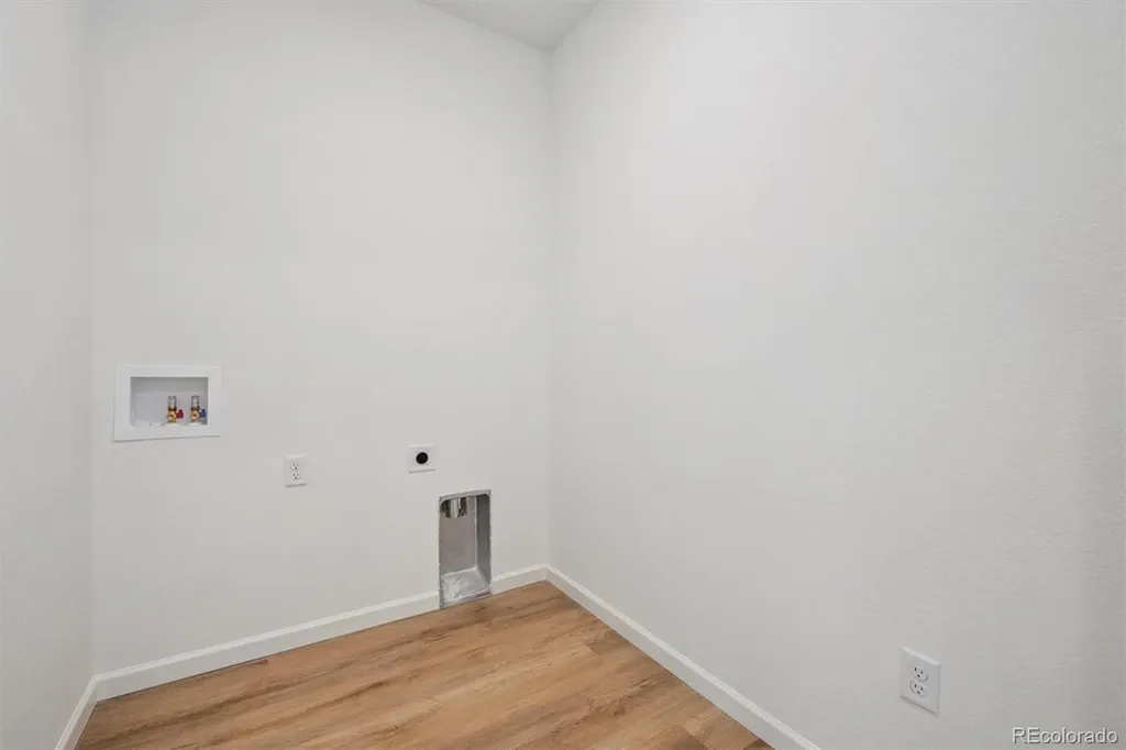 45933 Wood Thrush Avenue Bennett CO 80102