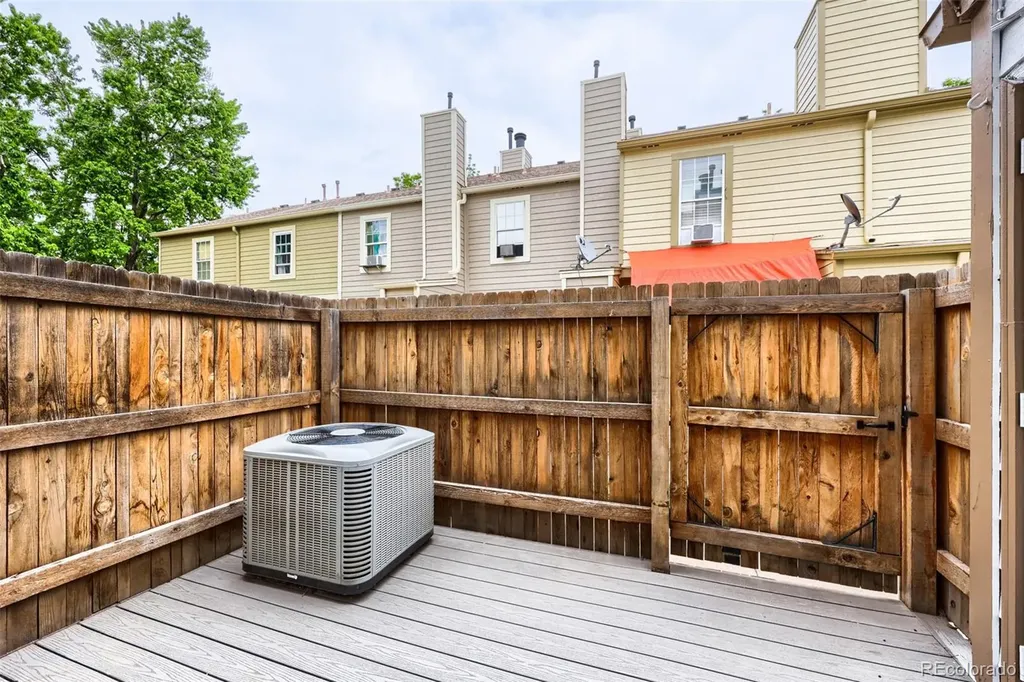 1811 S Quebec Way Denver CO 80231