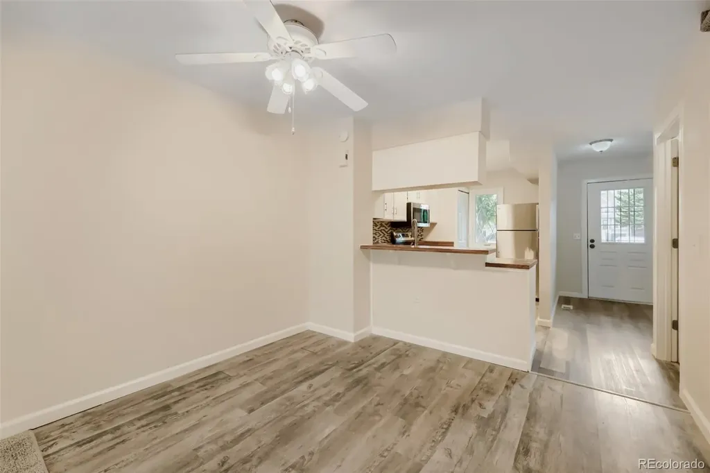 1811 S Quebec Way Denver CO 80231