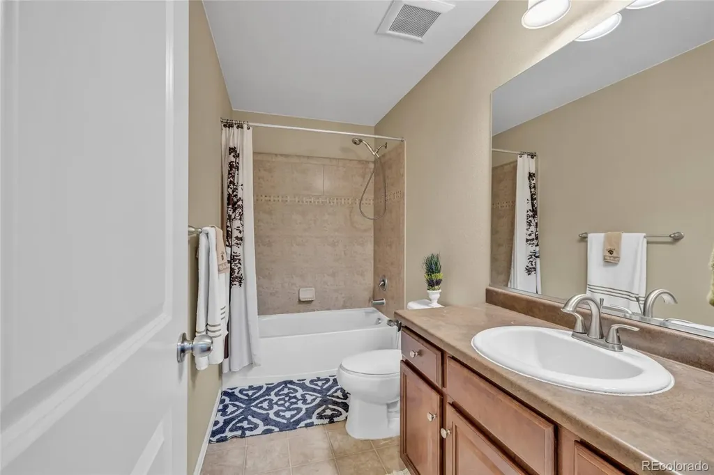 10284 Norfolk Street Commerce City CO 80022