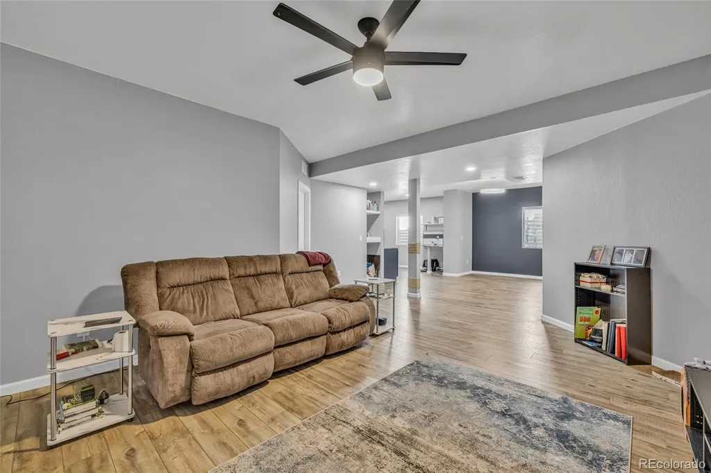 10284 Norfolk Street Commerce City CO 80022